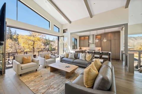 riverfrontresidence-4011_54881915696_o