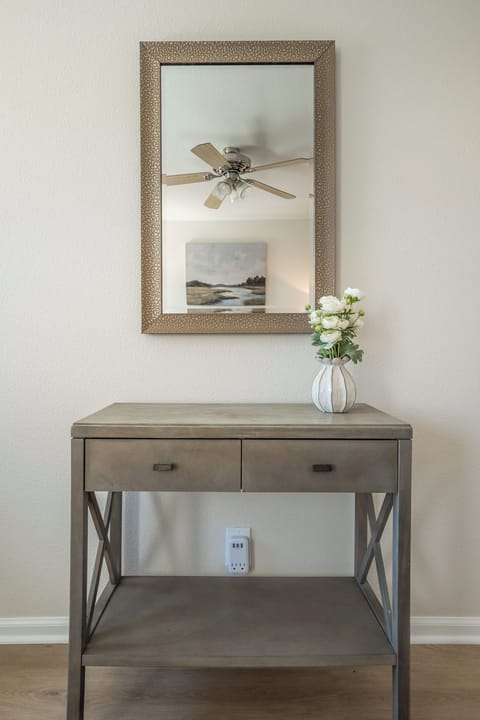 King Bedroom - Main Level