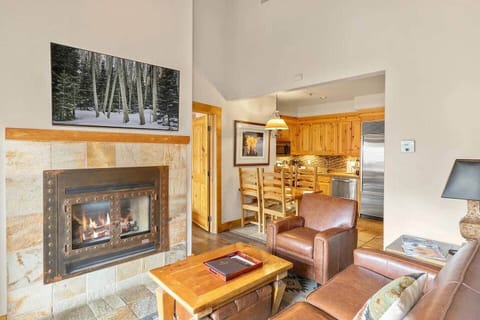 Gas fireplace and cozy-cabin feel