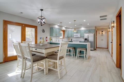 Dining Area | Free WiFi | Single-Story Home