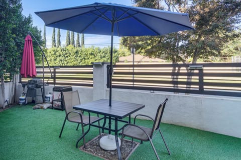 North Hills Vacation Rental | Studio | 1BA | 350 Sq Ft | 1 Step to Enter