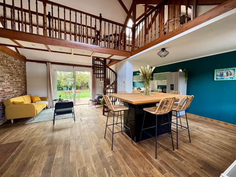 La maison vue d'ensemble 