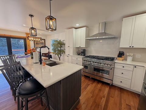 Fully Stocked Kitchen