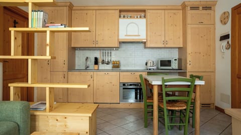 Apartment (1 Bedroom) | Private kitchen | Microwave, oven, electric kettle, highchair