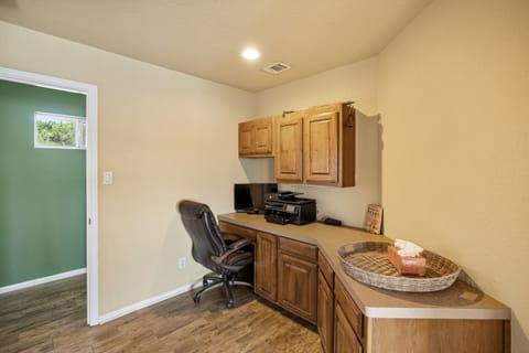 Office area in the upstairs suite 