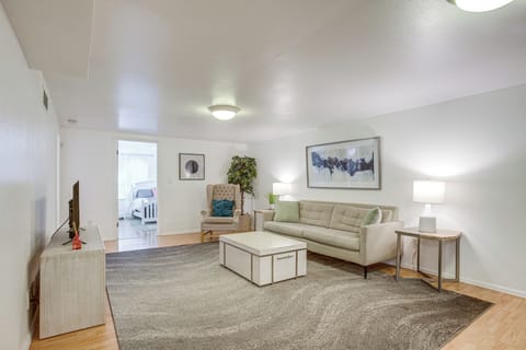 Lakewood Vacation Rental | 2BR | 1BA | 1,200 Sq Ft | Stairs Required