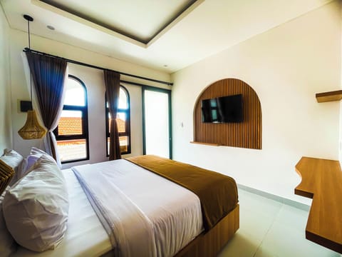 Standard Double Room, 1 King Bed | Desk, free WiFi