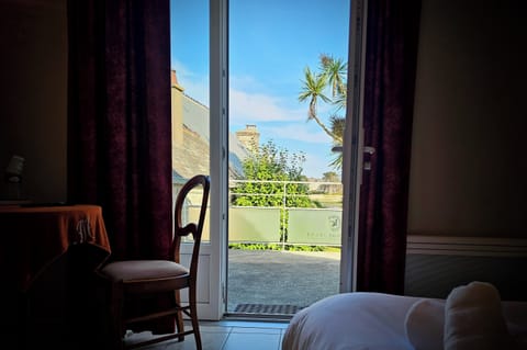 Superior Double Room, 1 Queen Bed, Non Smoking, Garden View | Free WiFi