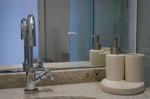 Apartment, 1 Bedroom | Bathroom sink