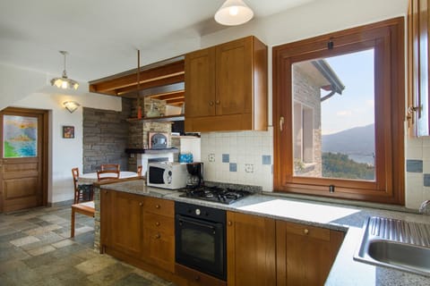 Villa, 3 Bedrooms, Private Pool, Garden View | Interior