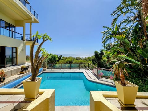 5-Bed Bakoven Villa with Ocean & Mountain Views (32692)