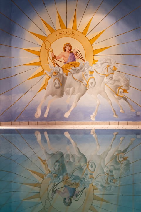 2 indoor pools, seasonal outdoor pool, pool umbrellas, sun loungers