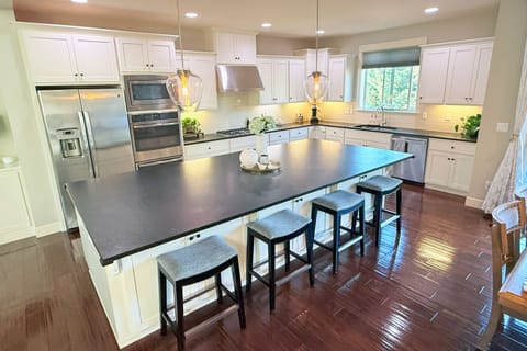 Massive island, dual oven, gas range, great for entertaining!