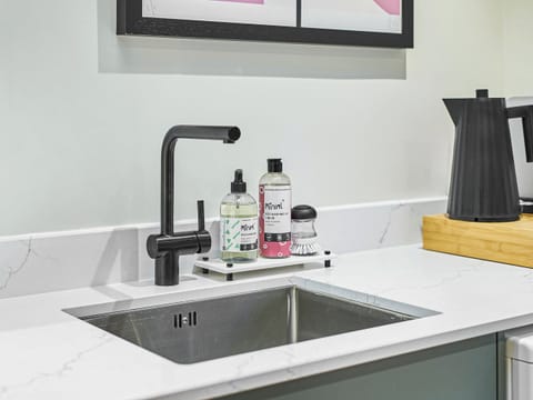 Kitchen | Hovera Cottage, Windermere