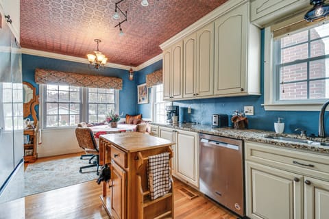 Kitchen | Coffee Maker | 1st Floor