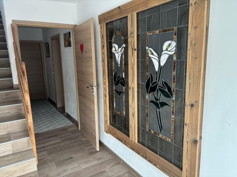 Entrance / Reception