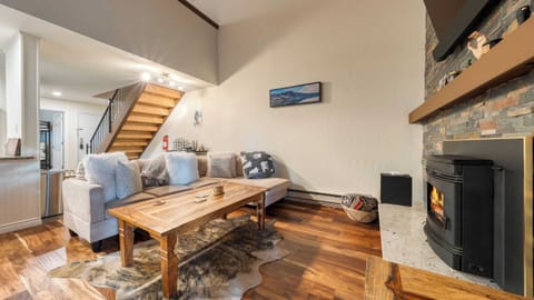 House (2 Bedrooms) | Front of property