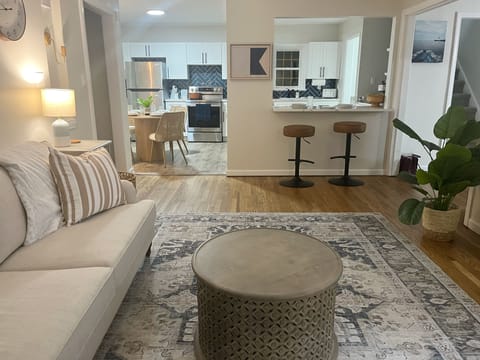 Living Room connects to counter and kitchen/dining area.