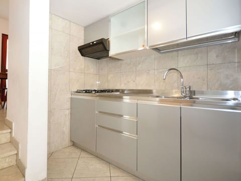 Apartment, Condominium, Hotel