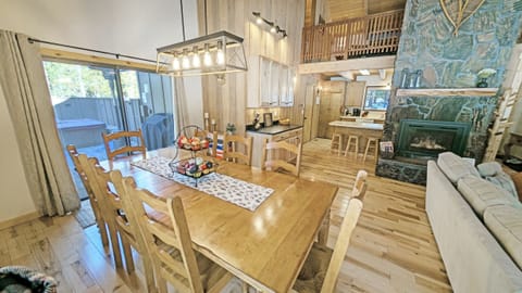 Condo, 4 Bedrooms | Interior