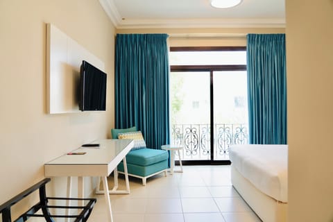 Standard Room | In-room safe, laptop workspace, free WiFi, bed sheets