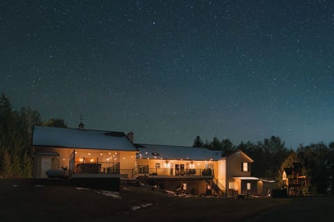 World-Class Stargazing from a Private Hilltop Retreat Experience breathtaking Dark Skies views right from the deck and hot tub.