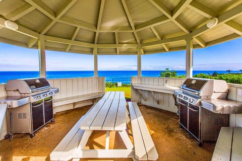 8 Fabulous oceanfront gazebo and bar b que