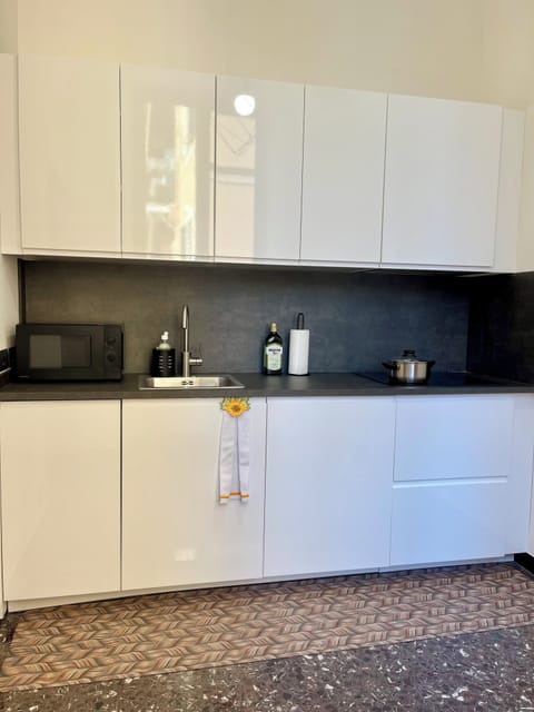 Suite, Kitchen, City View | Private kitchen | Mini-fridge, espresso maker, coffee/tea maker, electric kettle