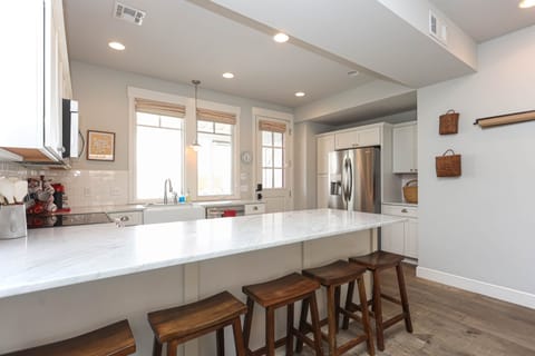 5 island stools for plenty of seating