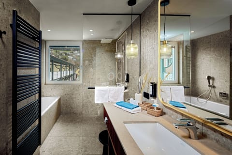 Royal Suite, Lakeside | Bathroom | Free toiletries, hair dryer, bathrobes, slippers