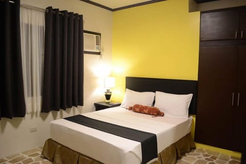 Resort, 2 Bedroom | Desk, free WiFi, bed sheets