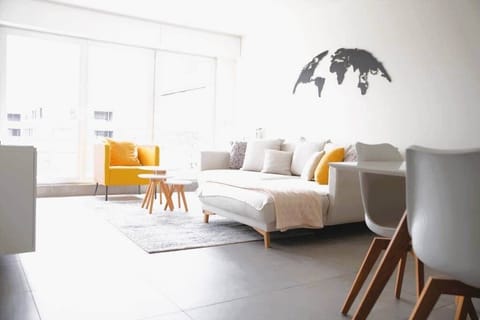 8330dbfb c15d 4c4f 8571 13b748282c49