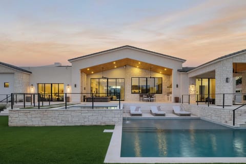 Your Scottsdale dream home awaits