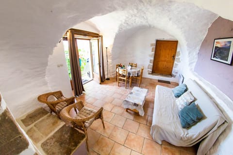 Le séjour dans une salle voutée