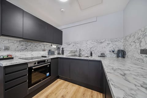 Apartment 11 Stanley Street, Liverpool - Host & Stay