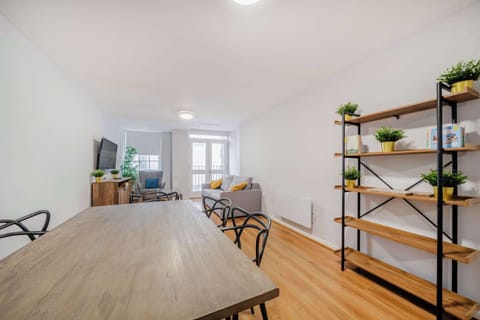 Apartment 10 Stanley Street, Liverpool - Host & Stay