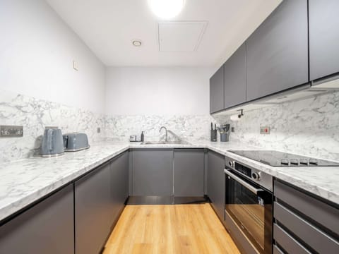 Apartment 10 Stanley Street, Liverpool - Host & Stay