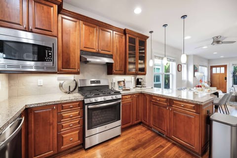 Here is the high end well equipped kitchen