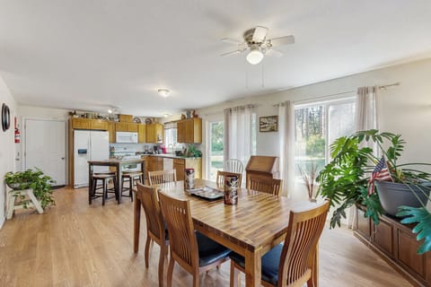 Chiloquin Vacation Rental | 3BR | 2.5BA | 1,568 Sq Ft
