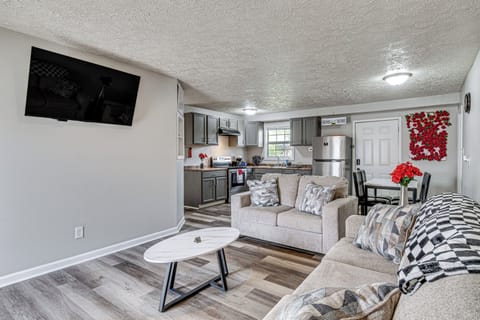 Indianapolis Vacation Rental | 3BR | 1BA | 840 Sq Ft | 2 Steps Required