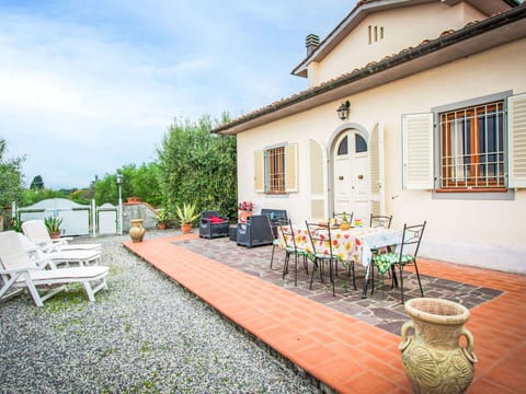 House, Home, Residential Area, Flowerpot, Garden, Houseplant, Hacienda, Estate, Yard, Backyard