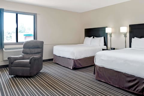 Suite, 1 King Bed, Non Smoking | Premium bedding, pillowtop beds, desk, iron/ironing board