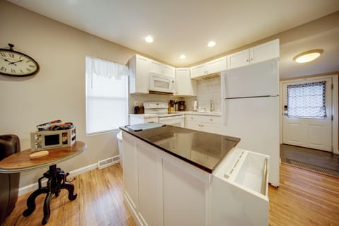 Kitchen | Blender | Toaster | Spices