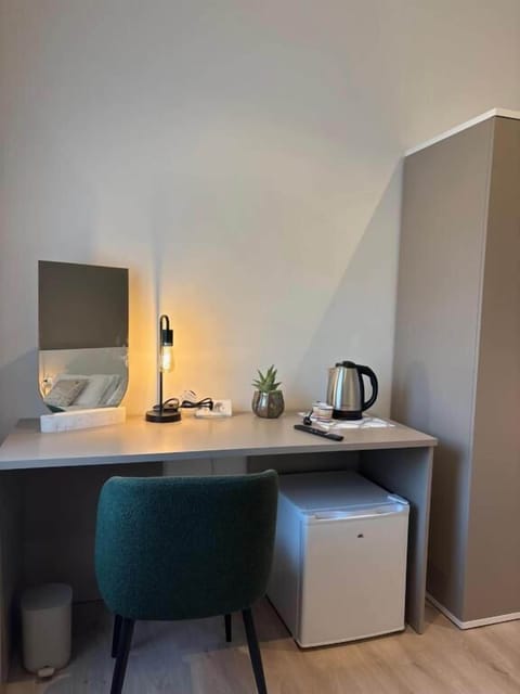 Deluxe Double or Twin Room | Desk, laptop workspace, blackout drapes, free WiFi