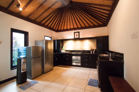 Villa, 5 Bedrooms, Private Pool, Pool View | Private kitchen | Full-size fridge, microwave, stovetop, coffee/tea maker