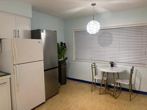 Kitchen Area with Coffee Table