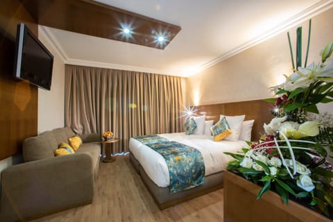 Standard Triple Room, 1 Bedroom | Premium bedding, minibar, in-room safe, individually decorated