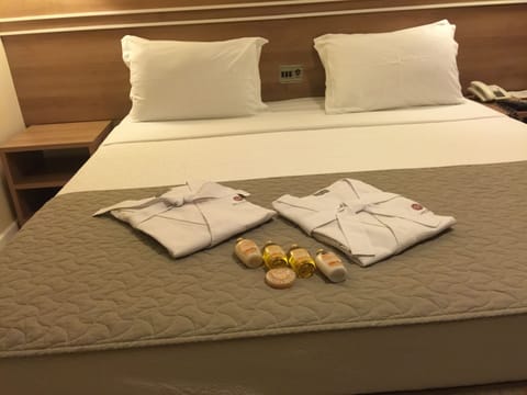 Superior Double Room | Minibar, in-room safe, desk, rollaway beds