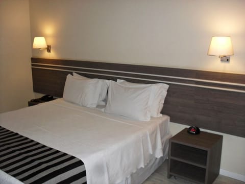 Superior Double Room | Minibar, in-room safe, desk, rollaway beds