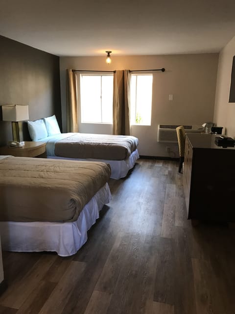 Room, 2 Double Beds, Pool View | Desk, rollaway beds, free WiFi